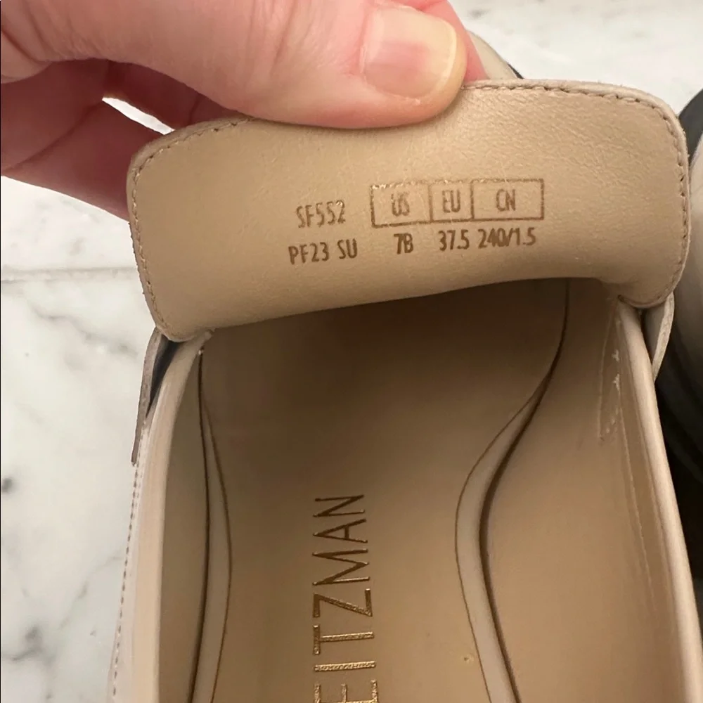 Stuart Weitzman Soho Platform Loafer, Cream Patent, Size 7 - Picture 7 of 8